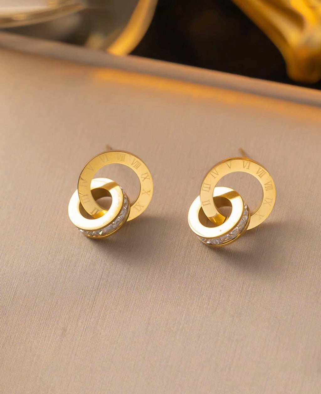 Elegantes Gold-Schmuckset – Halskette, Armband & Ohrringe