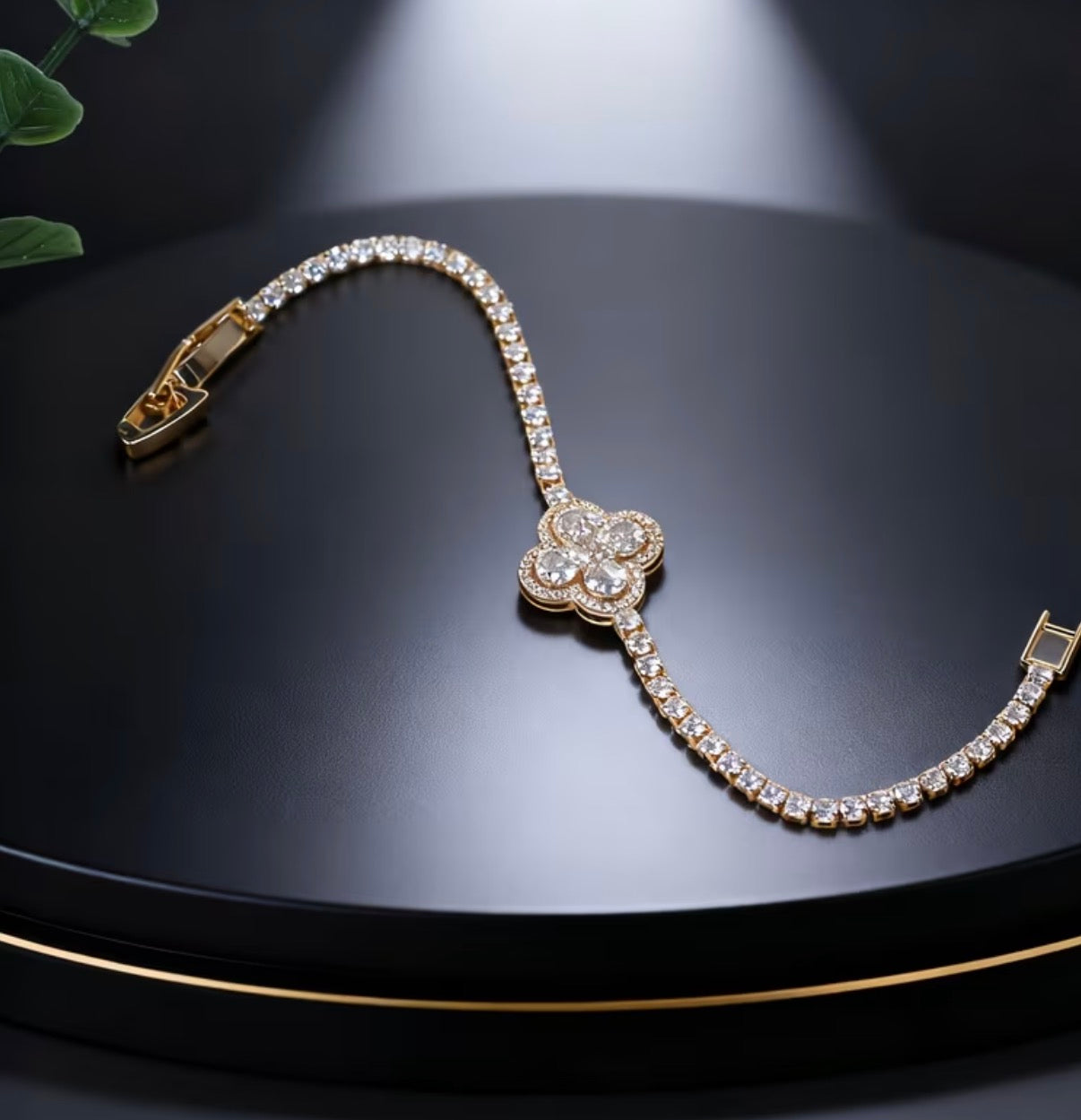 Elegantes Kleeblatt Armband mit Zirkonia – Gold Damen Schmuck