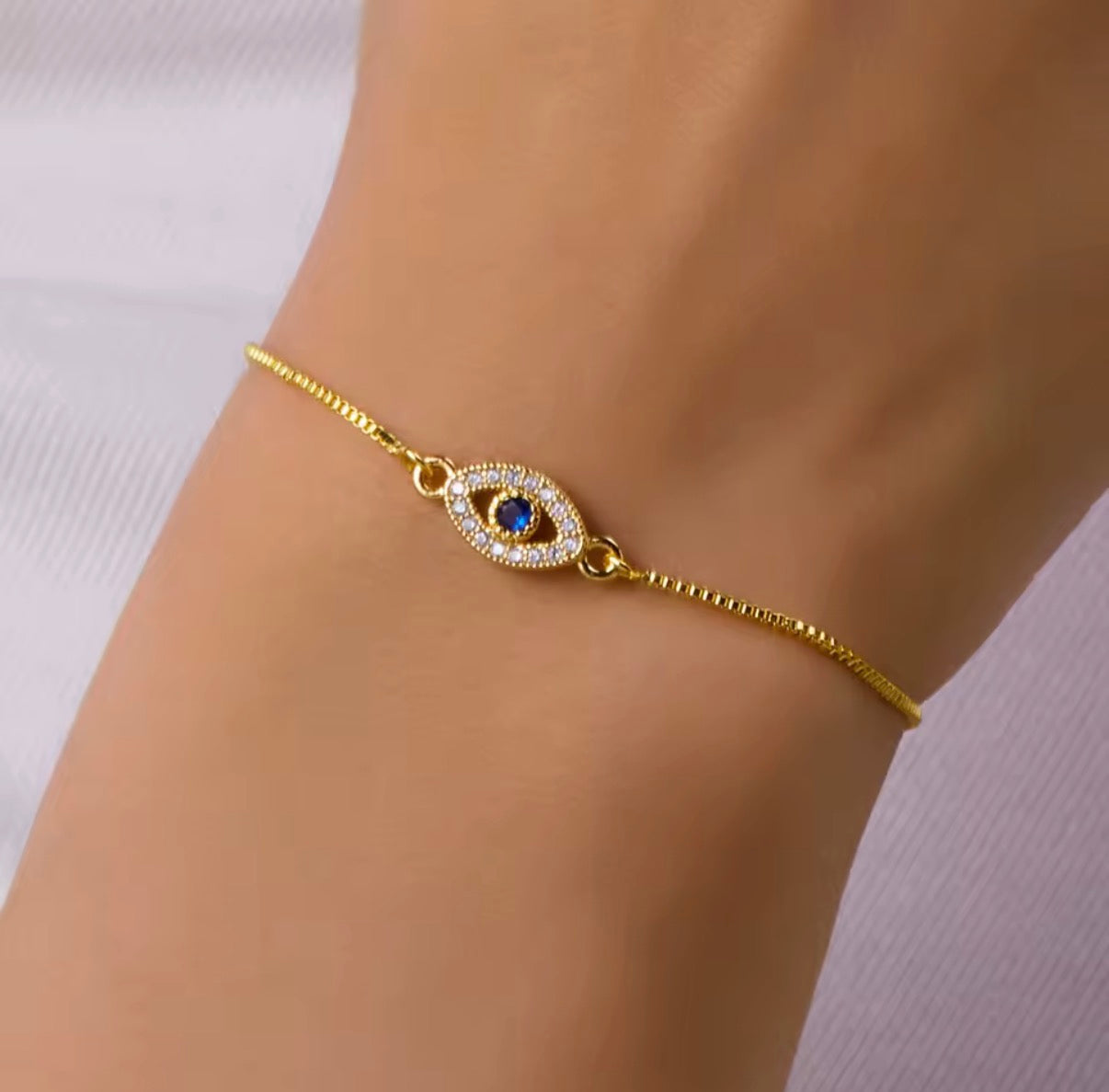 ✨ Elegantes Evil Eye Armband – Goldfarbenes Nazar Schutzarmband