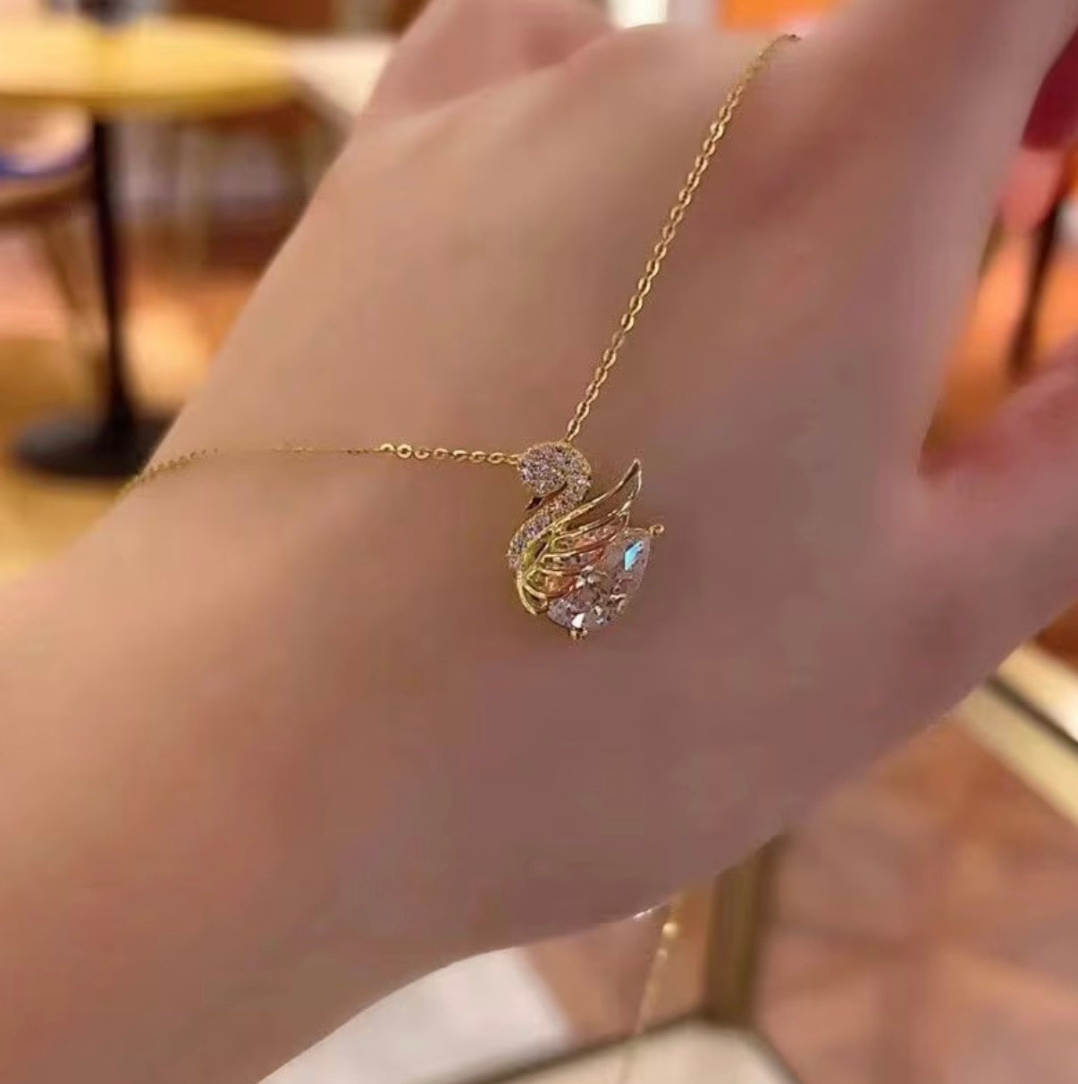 Elegante Schwan Halskette mit Zirkonia – Gold Damen Kette